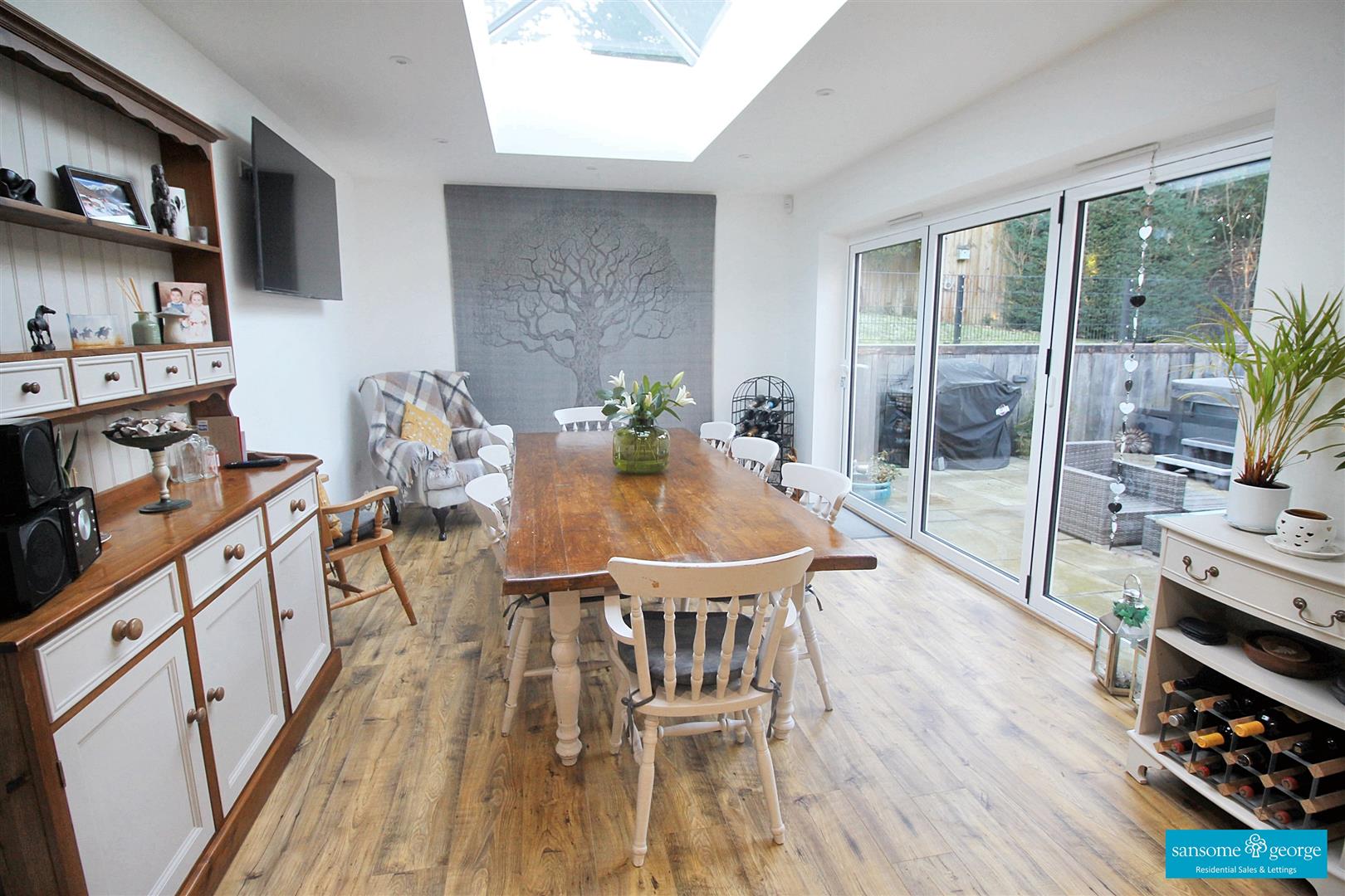 5 bed property in Westridge Avenue, Reading